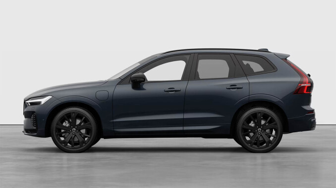 Volvo XC60 2.0 T8 455 PHEV Ultra Black Ed 5dr AWD Gtron [NI] Estate - Image 2